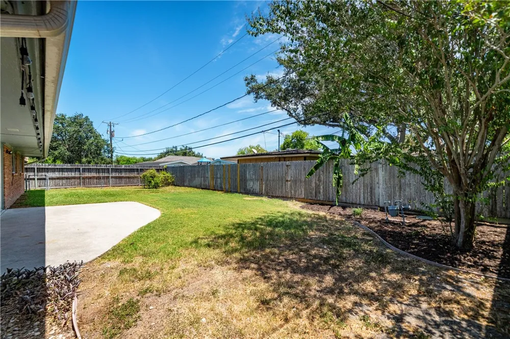 429 Montclair Drive Corpus Christi, TX 78412