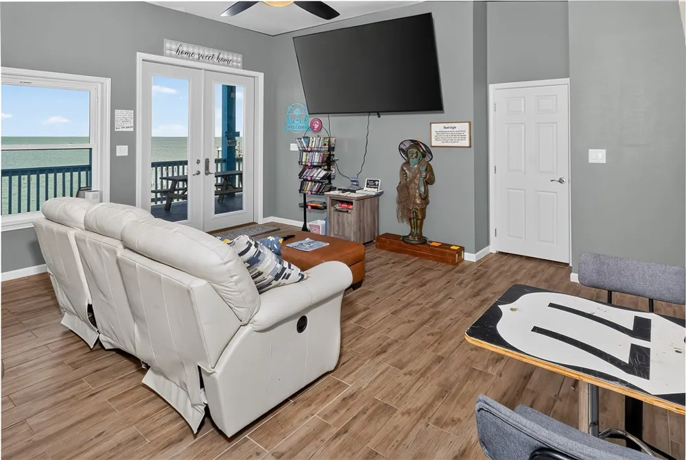 150 Ridge Harbor Drive Rockport, TX 78382
