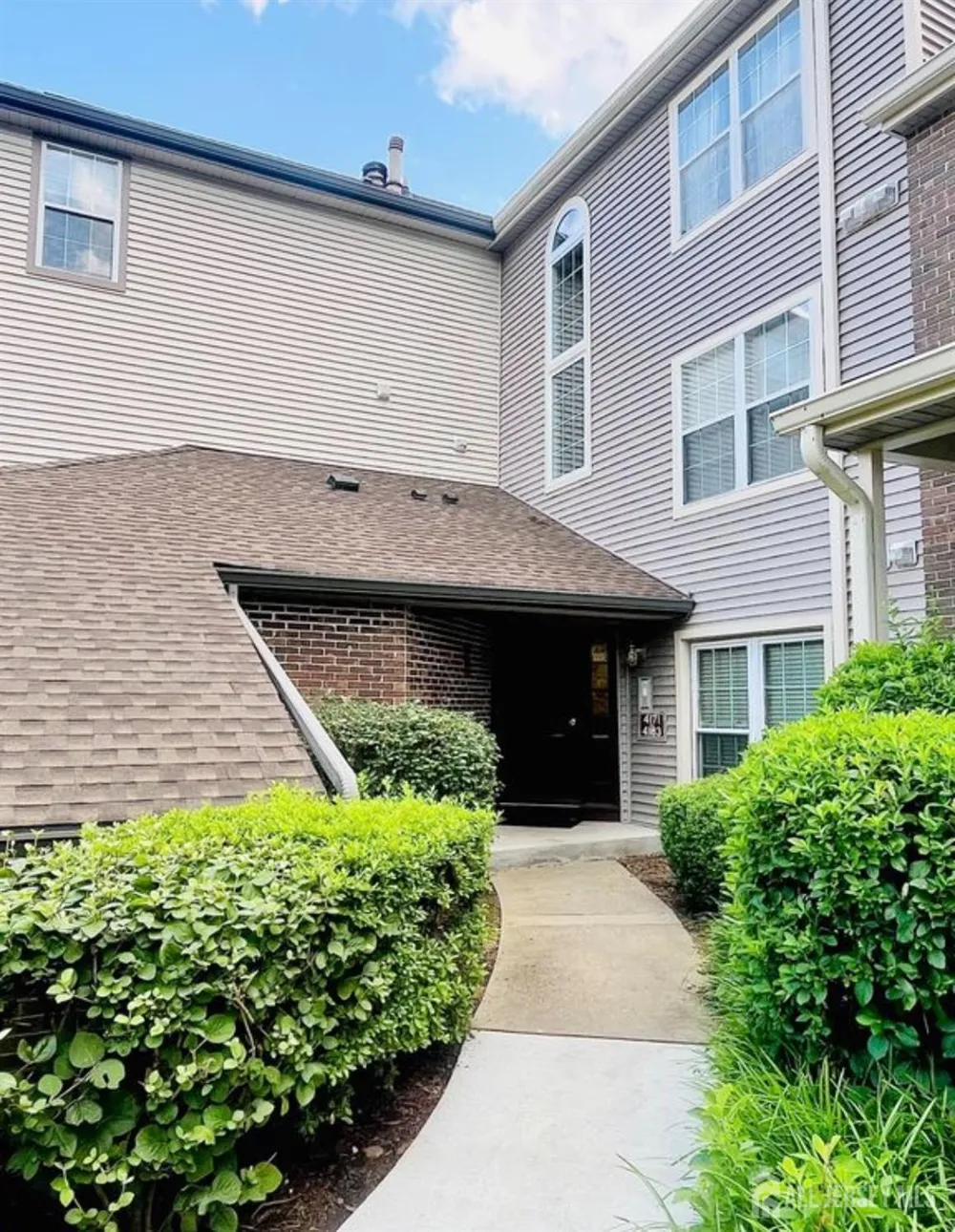 4183 Bayberry Court South Brunswick, NJ 08852