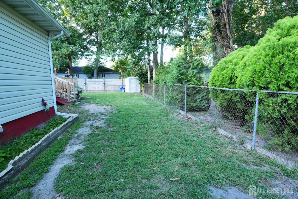 228 Curtin Avenue Burlington County, NJ 08015