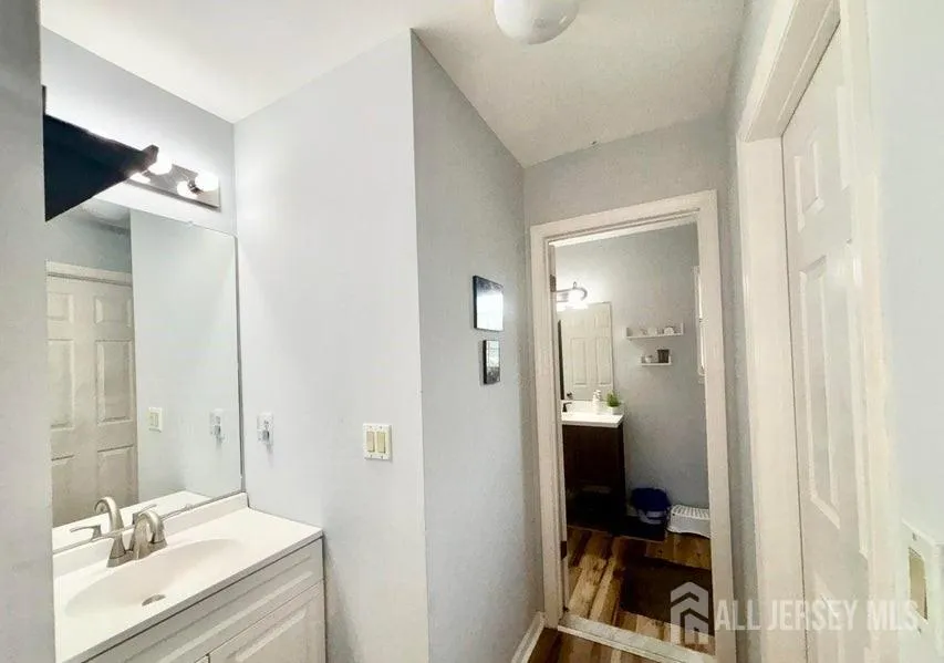 15 Saddle Court Tinton Falls, NJ 07753