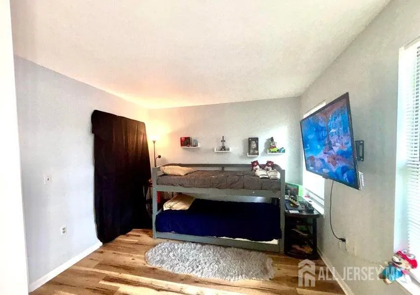 15 Saddle Court Tinton Falls, NJ 07753