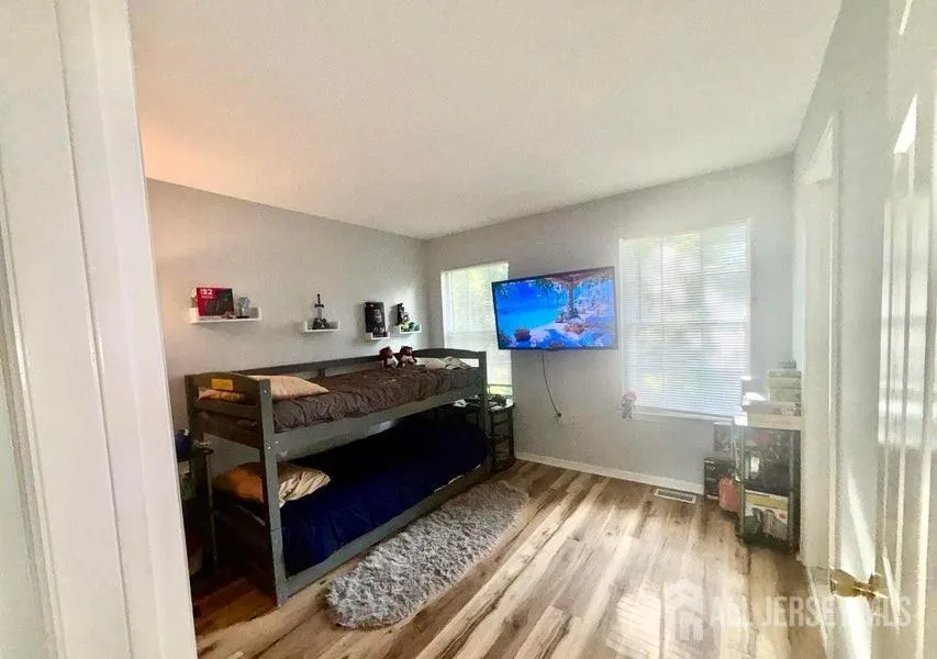 15 Saddle Court Tinton Falls, NJ 07753