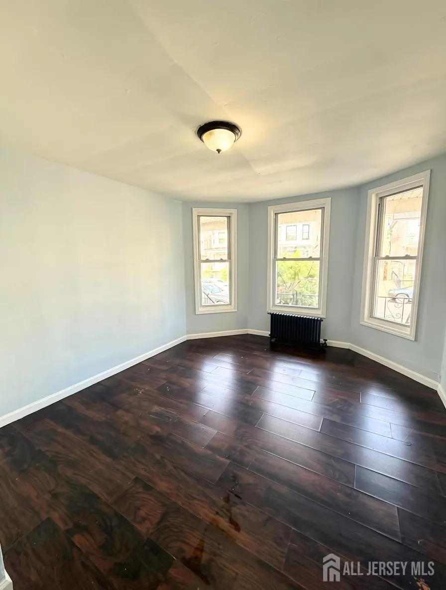 1060 Bond Street #1 Elizabeth, NJ 07201