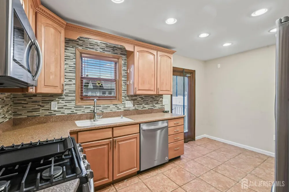 65 Hilliard Road Old Bridge, NJ 08857