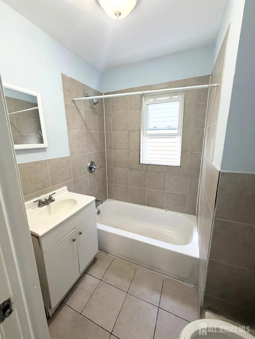 1060 Bond Street #2 Elizabeth, NJ 07201