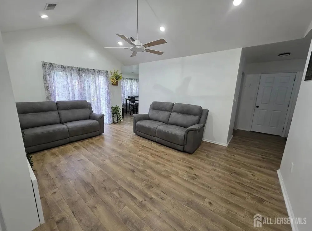 1702 Cypress Lane East Brunswick, NJ 08816