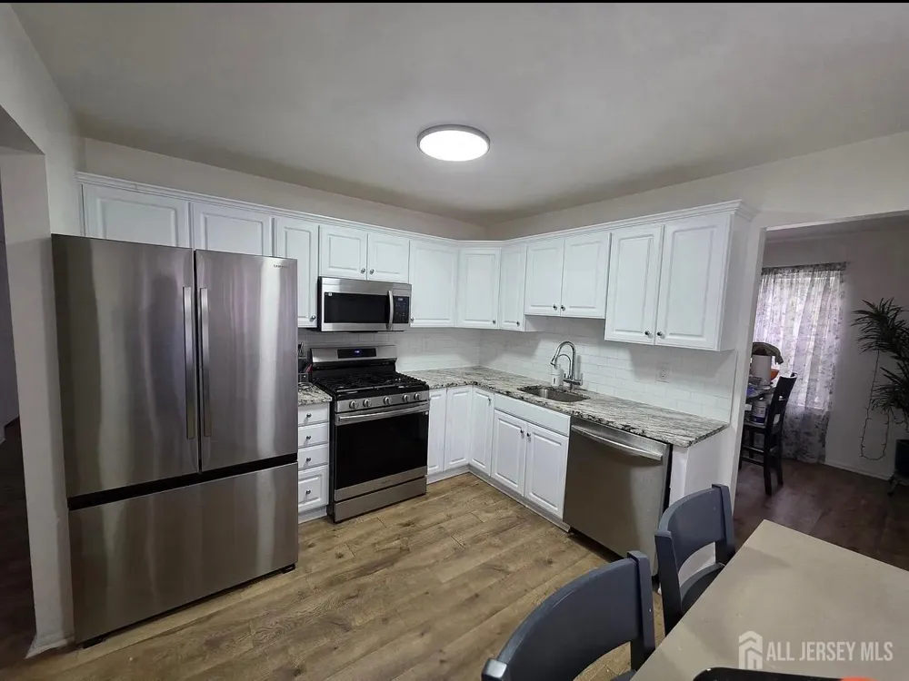 1702 Cypress Lane East Brunswick, NJ 08816