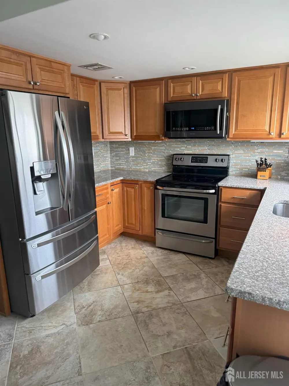 264-B Crosse Drive Monroe, NJ 08831