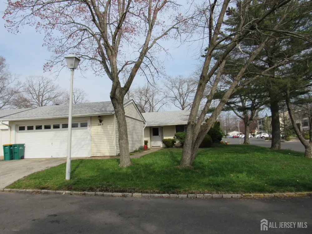 264-B Crosse Drive Monroe, NJ 08831