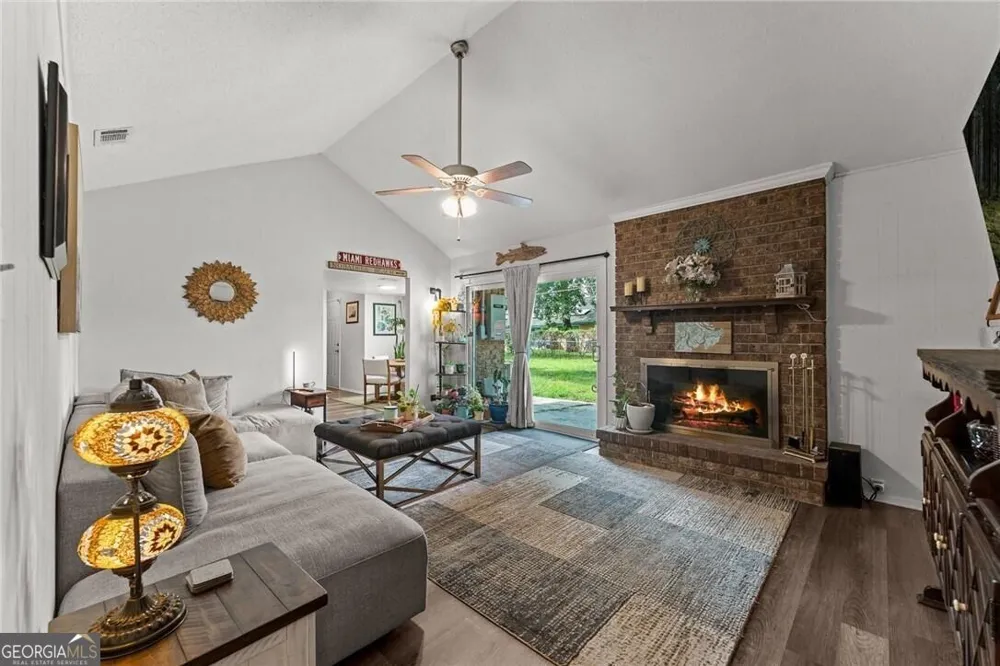 606 Tibet AVE Savannah, GA 31406