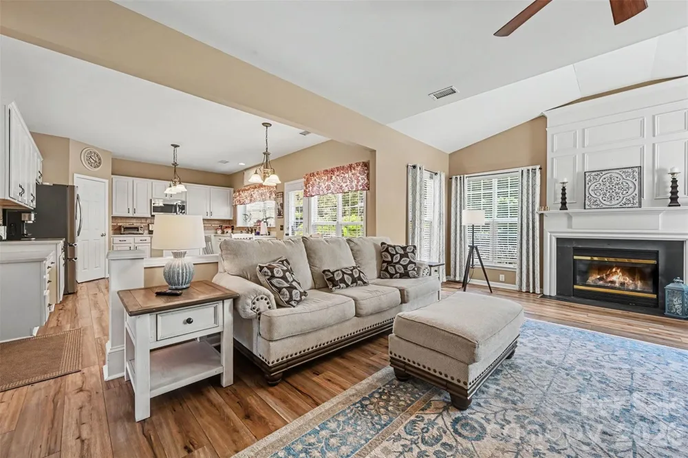 9538 Linden Tree Lane Charlotte, NC 28277