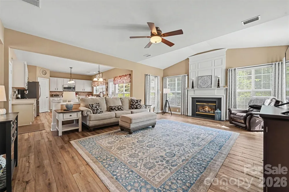 9538 Linden Tree Lane Charlotte, NC 28277