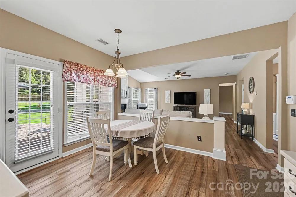 9538 Linden Tree Lane Charlotte, NC 28277