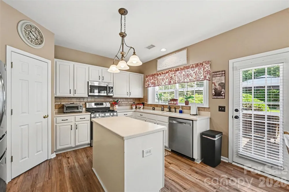9538 Linden Tree Lane Charlotte, NC 28277