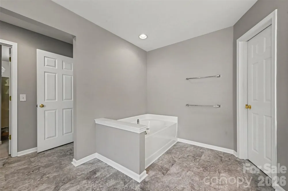 9538 Linden Tree Lane Charlotte, NC 28277