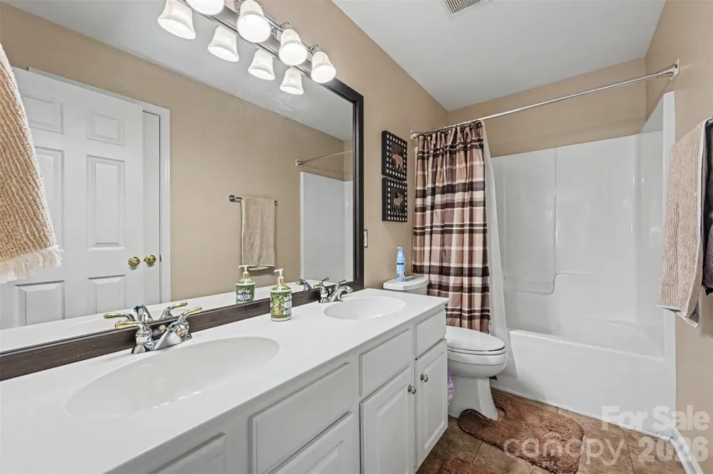 9538 Linden Tree Lane Charlotte, NC 28277