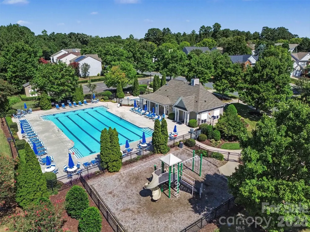 9538 Linden Tree Lane Charlotte, NC 28277
