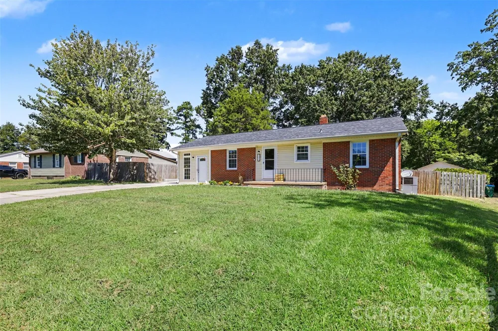 105 Marine Drive Pineville, NC 28134