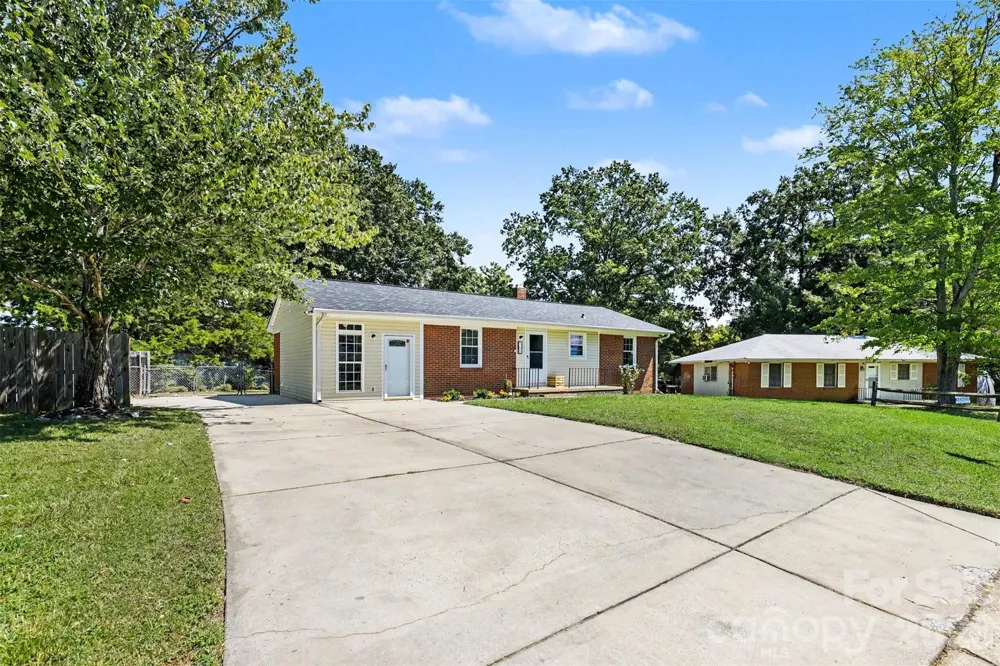 105 Marine Drive Pineville, NC 28134