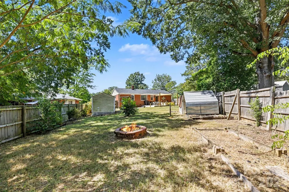 105 Marine Drive Pineville, NC 28134