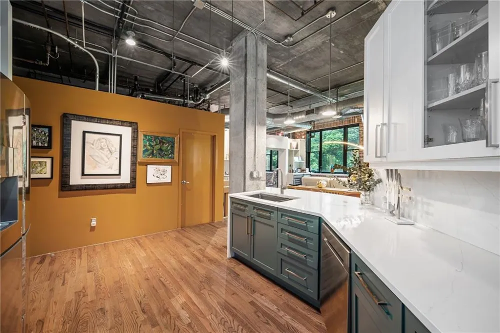 3235 Roswell Road NE #405 Atlanta, GA 30305
