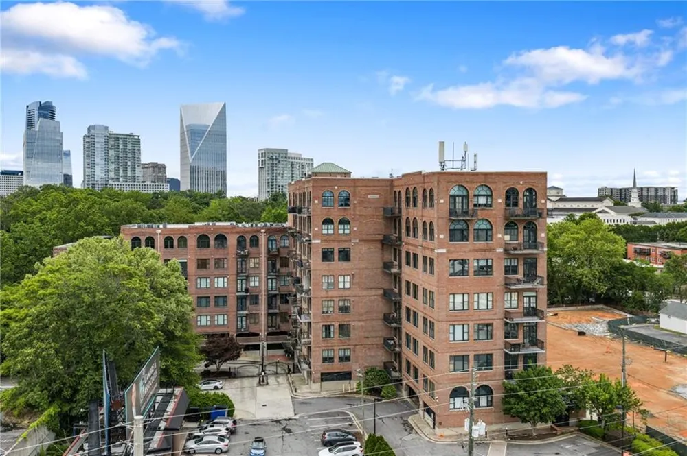 3235 Roswell Road NE #405 Atlanta, GA 30305