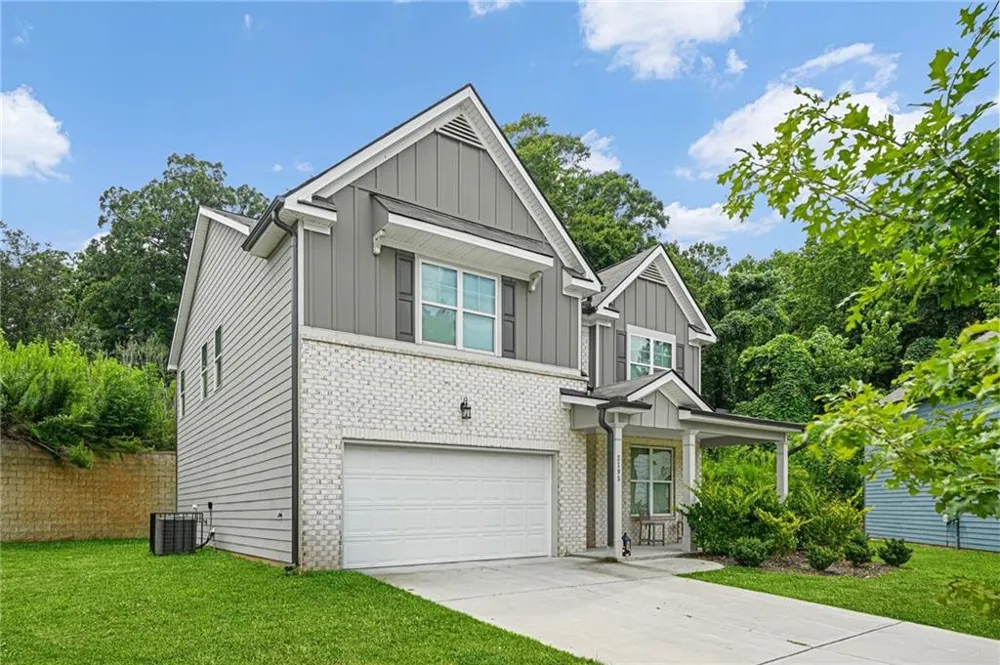 2195 Cormac Street East Point, GA 30344