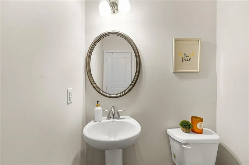2195 Cormac Street East Point, GA 30344