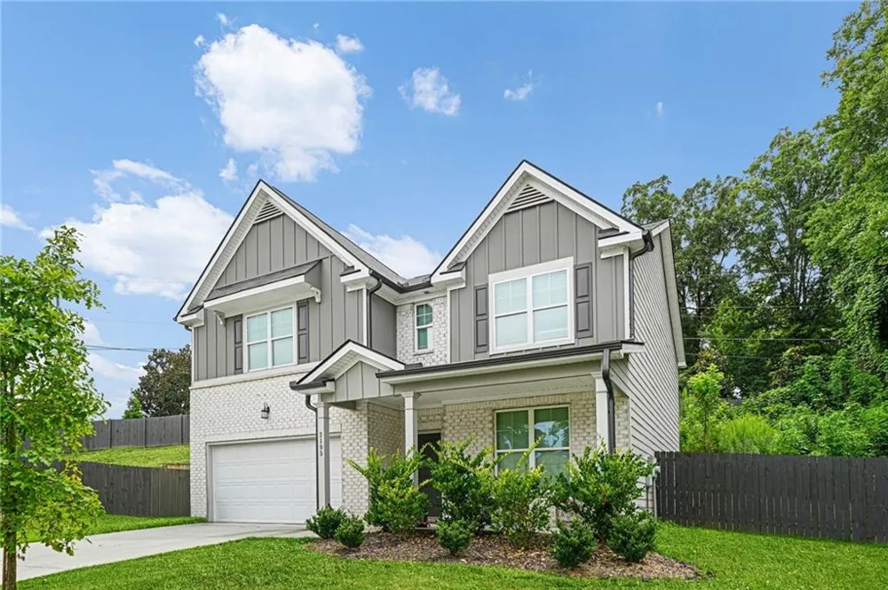 2195 Cormac Street East Point, GA 30344