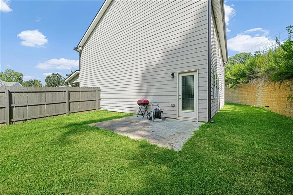 2195 Cormac Street East Point, GA 30344