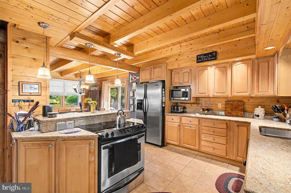 1529 PARADISE POINT ROAD Oakland, MD 21550