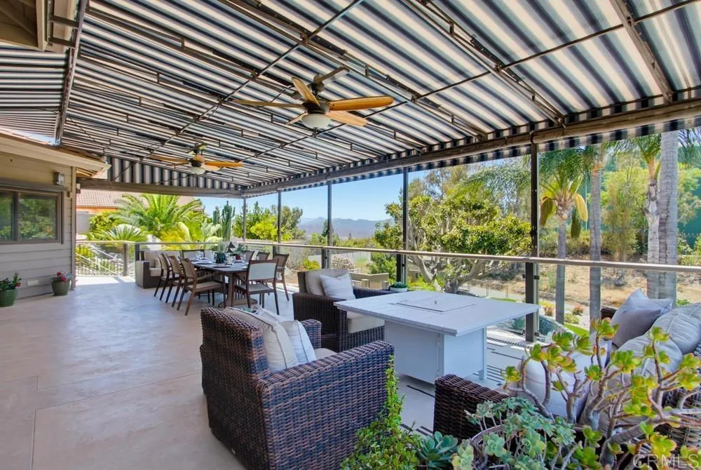 2171 Paseo Grande El Cajon, CA 92019