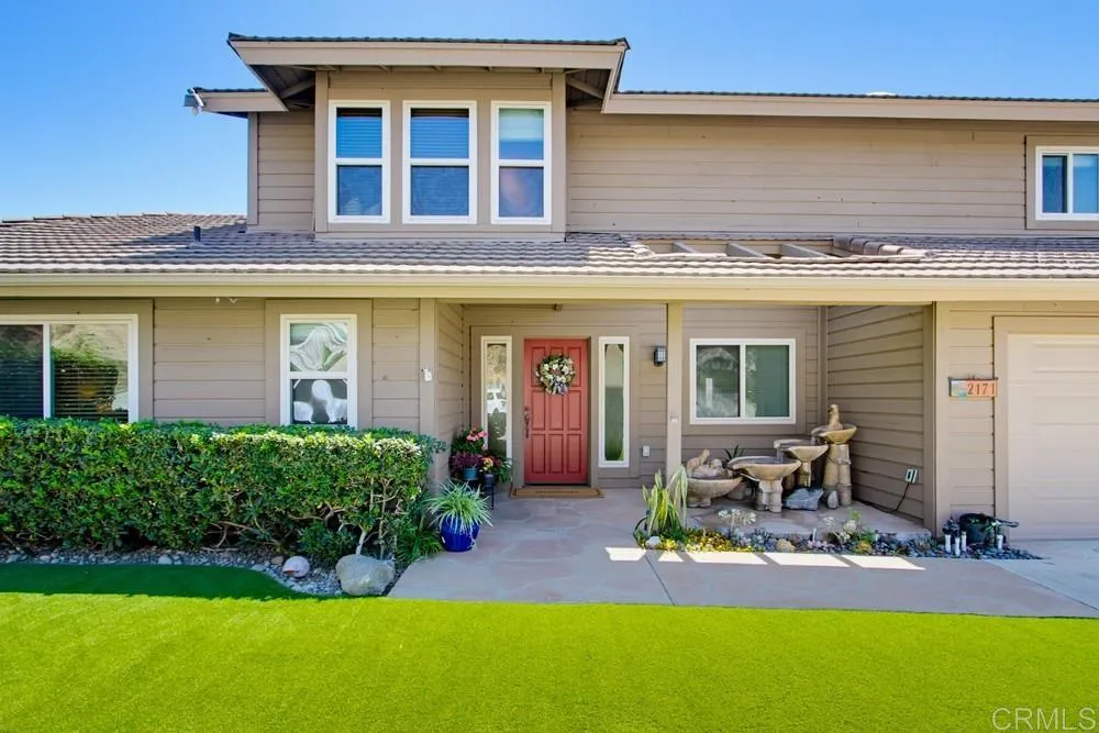 2171 Paseo Grande El Cajon, CA 92019