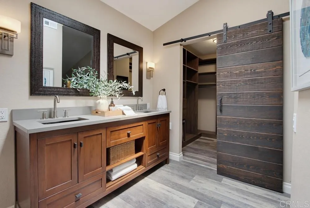 2171 Paseo Grande El Cajon, CA 92019