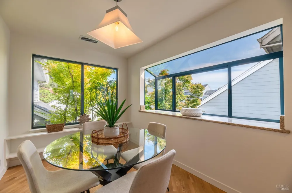 6011 Shelter Bay Avenue Mill Valley, CA 94941