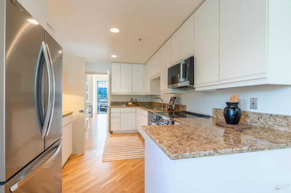 6011 Shelter Bay Avenue Mill Valley, CA 94941
