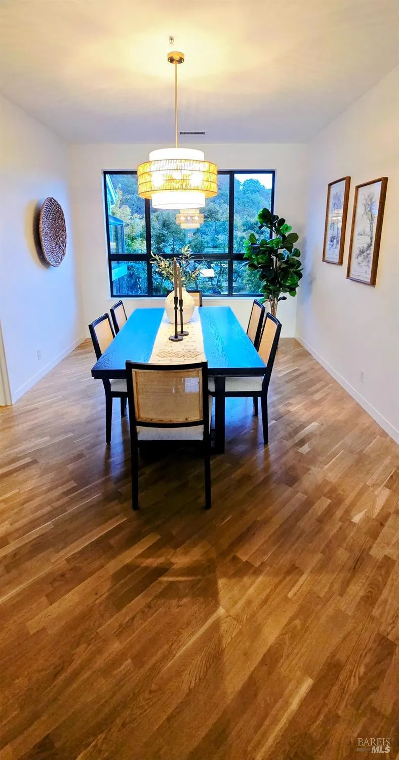 6011 Shelter Bay Avenue Mill Valley, CA 94941