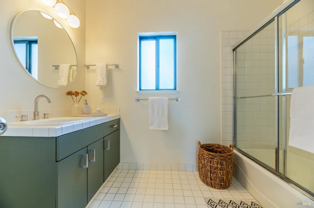 6011 Shelter Bay Avenue Mill Valley, CA 94941