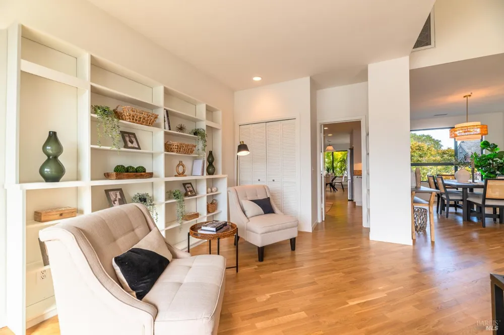 6011 Shelter Bay Avenue Mill Valley, CA 94941