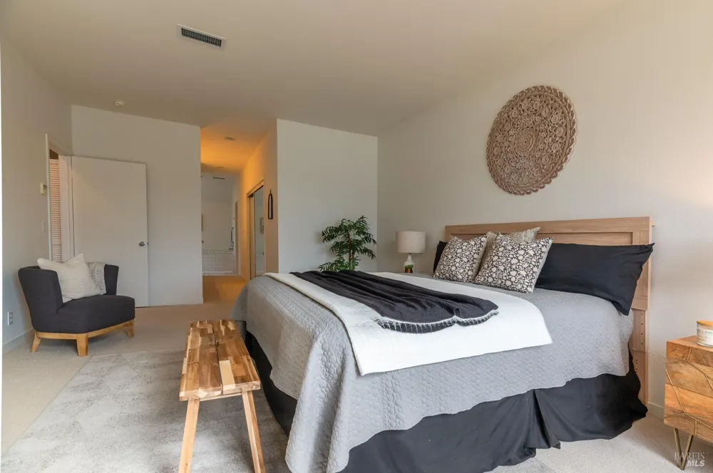 6011 Shelter Bay Avenue Mill Valley, CA 94941