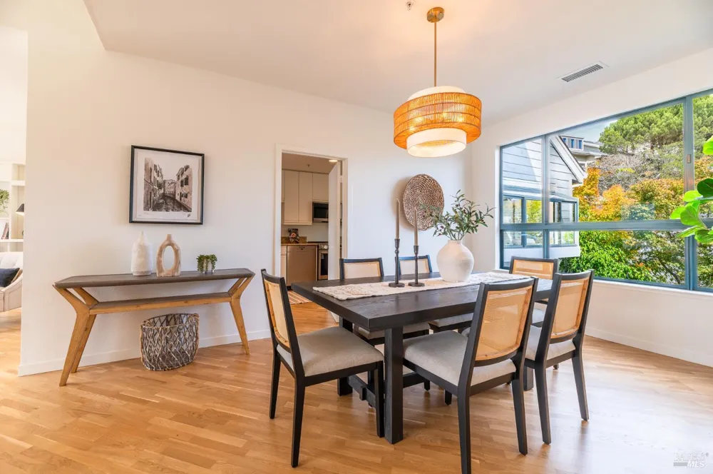 6011 Shelter Bay Avenue Mill Valley, CA 94941