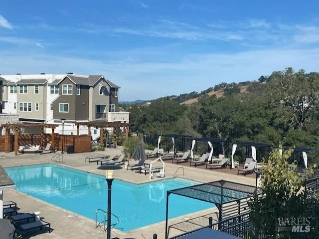553 Semillon Lane Santa Rosa, CA 95403