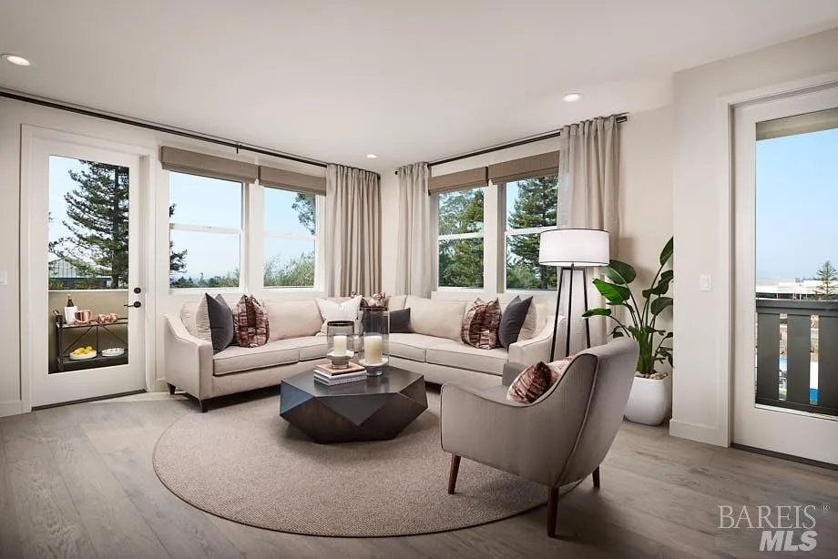 553 Semillon Lane Santa Rosa, CA 95403