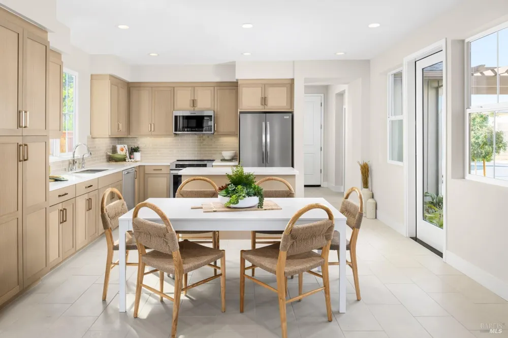 1542 Alegra Street Santa Rosa, CA 95403