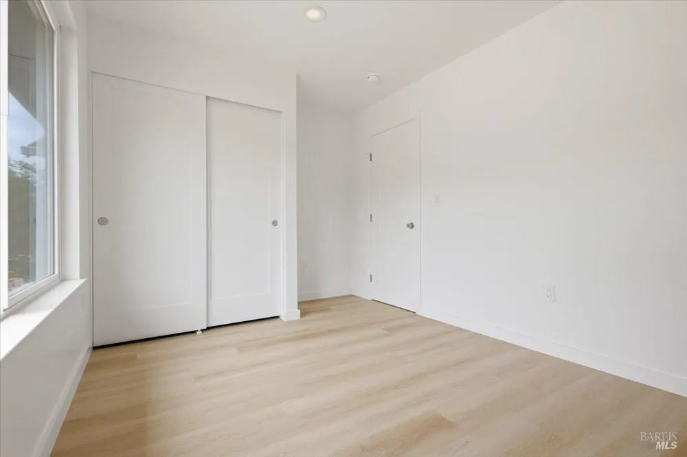 175 Chablis Way Cloverdale, CA 95425