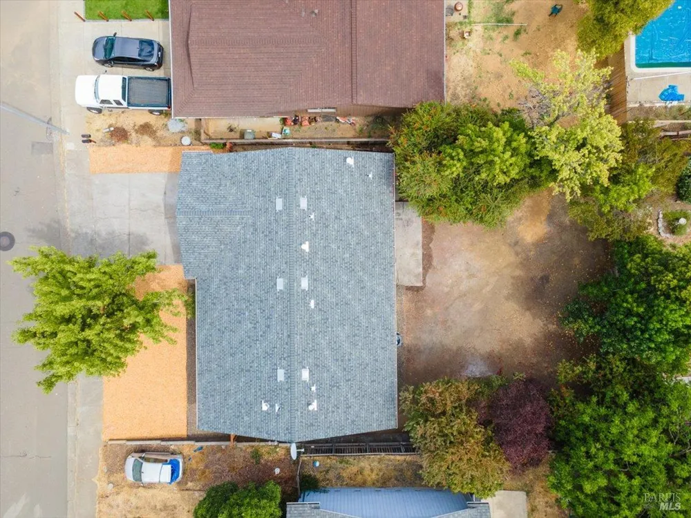 175 Chablis Way Cloverdale, CA 95425