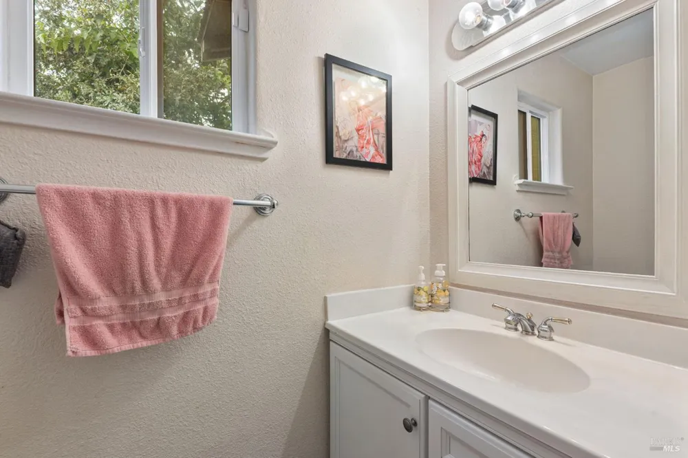 369 Eldridge Avenue Vacaville, CA 95688