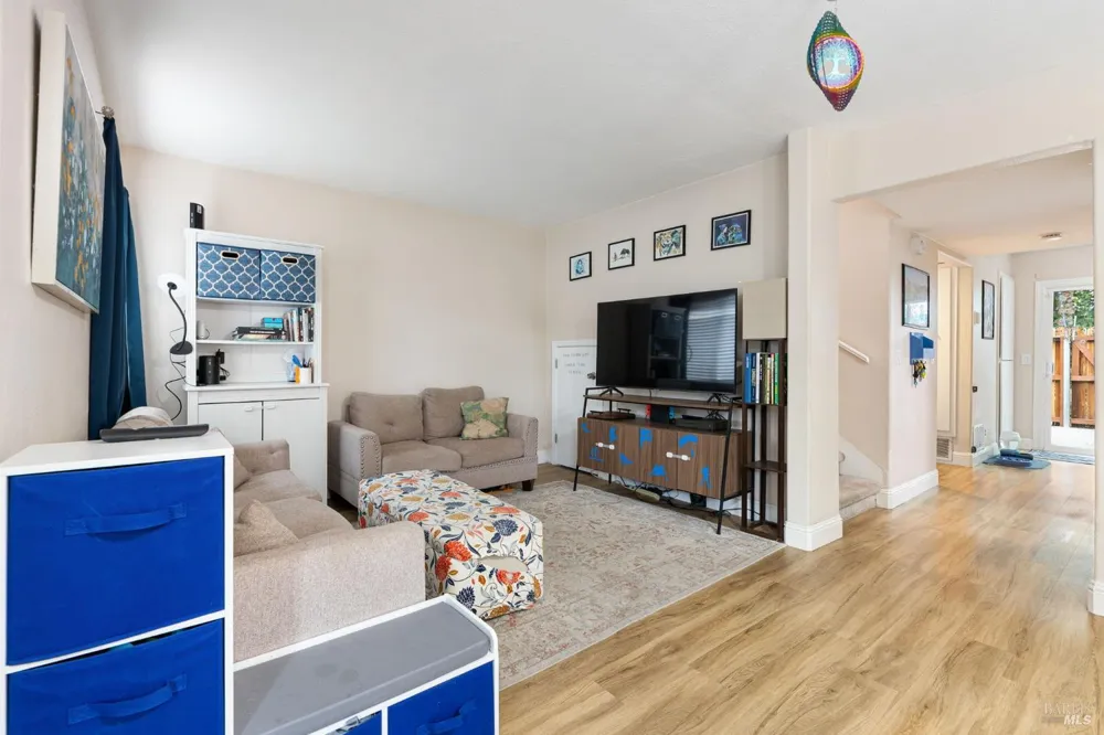 369 Eldridge Avenue Vacaville, CA 95688