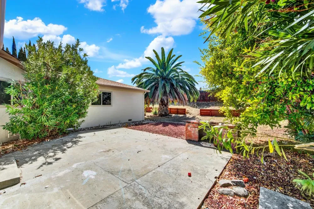 1424 Mondana Place Pittsburg, CA 94565